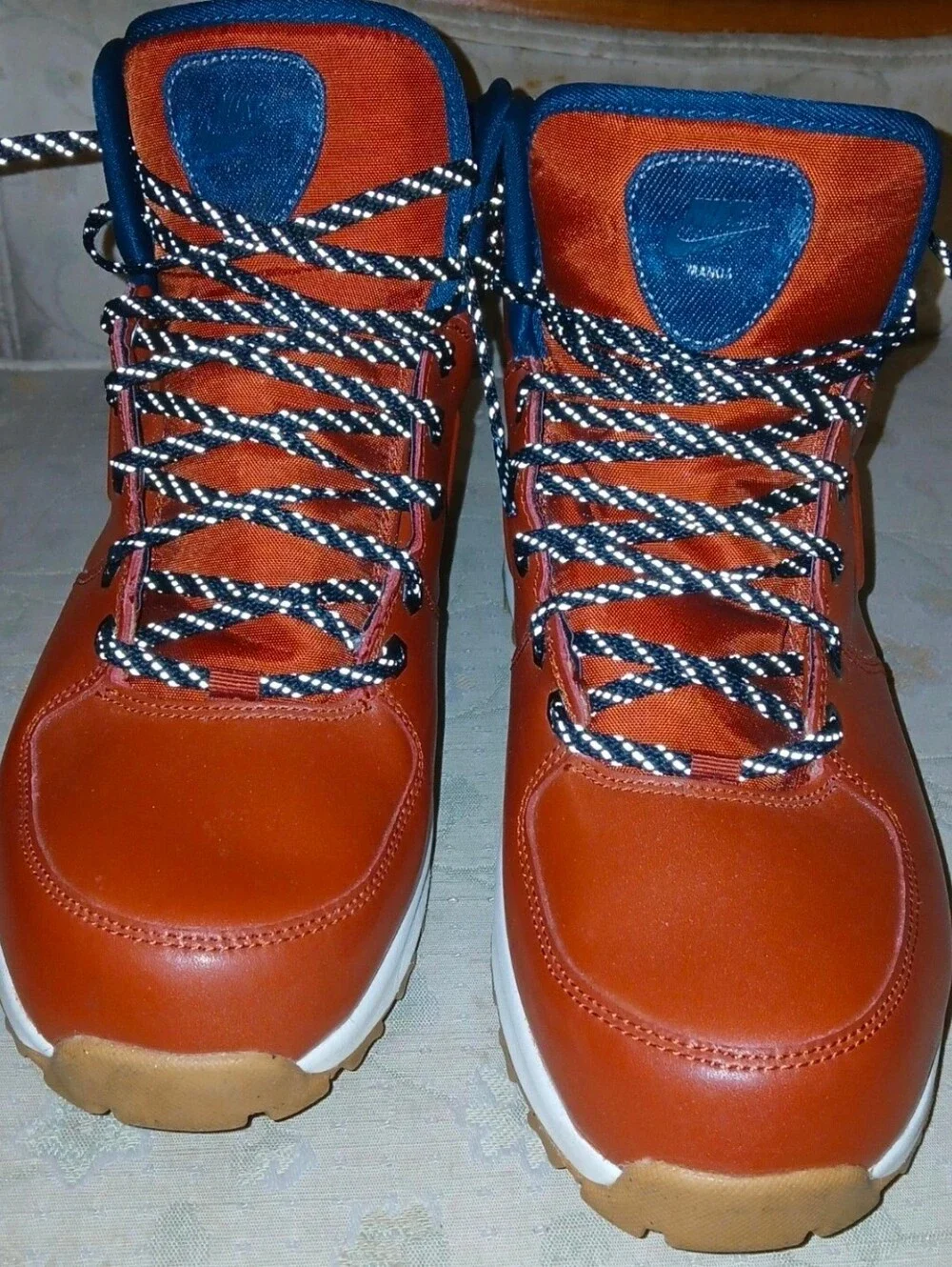 11.5 Nike Manoa Slightly Used